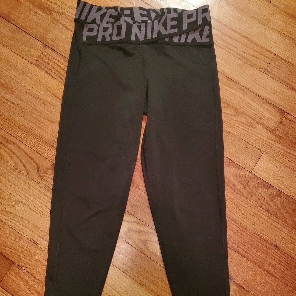 Nike Pro Cropped Leggings Crossover Waistband